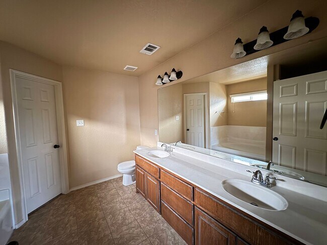 Building Photo - 3100 Rockwall Dr