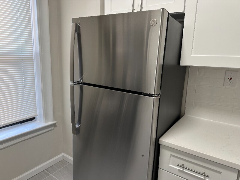 Building Photo - 18 Kensington Ave