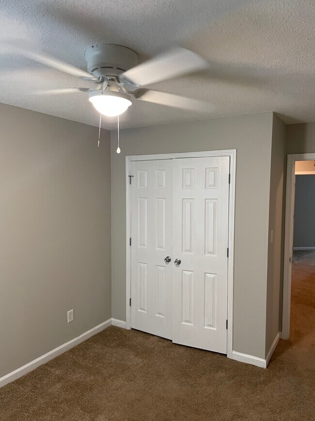 MASTER BED CLOSET - 11483 S Glen St