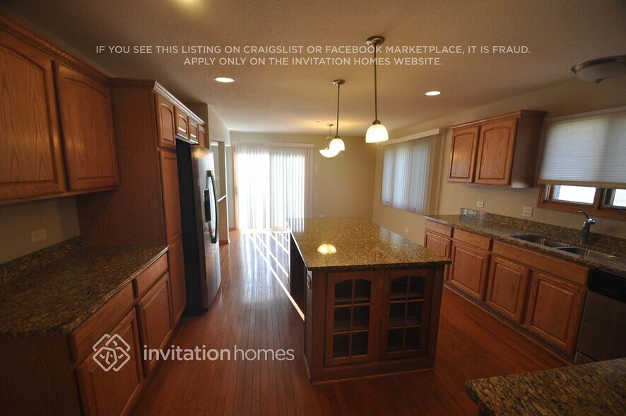 Building Photo - 1021 Amlin Terrace