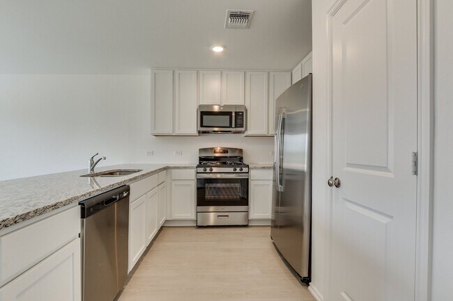 Building Photo - Lennar Villages – Canelo Floorplan