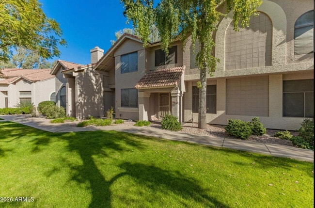 Building Photo - 500 N Roosevelt Ave