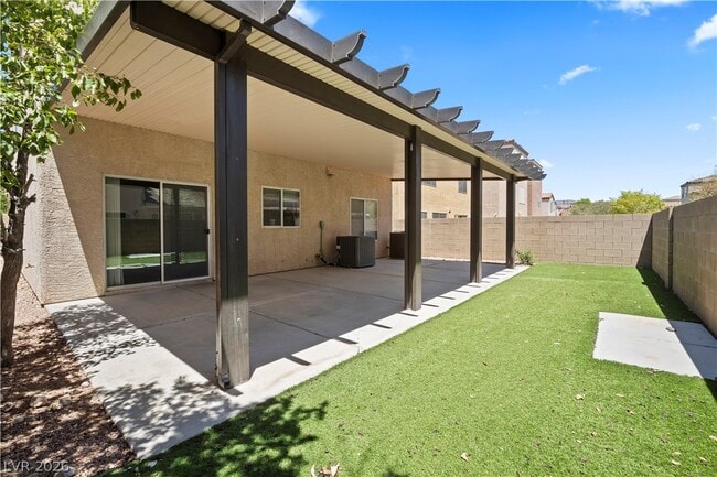 Building Photo - 8907 W Torino Ave