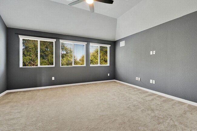Building Photo - 3303 Cherokee Cove