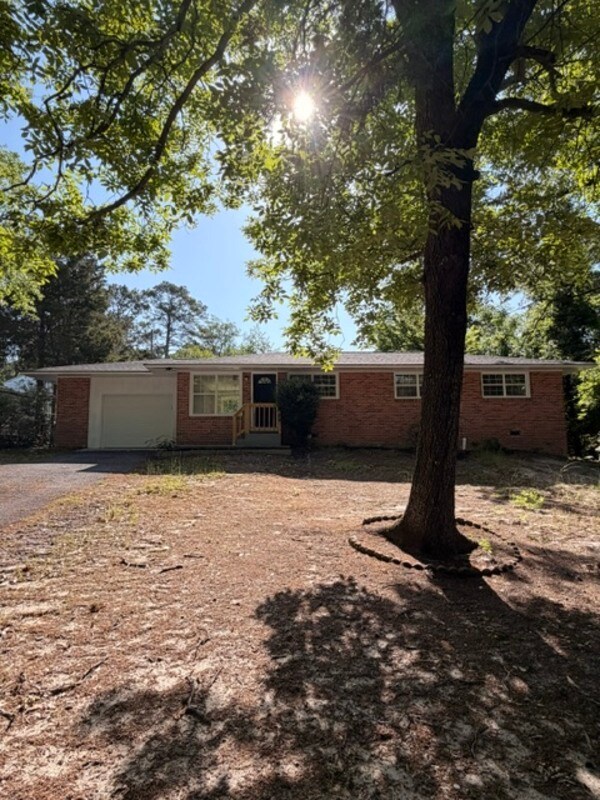 Building Photo - 1644 Overhill Rd