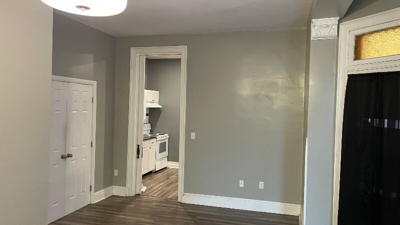 Building Photo - 206 Carlisle St