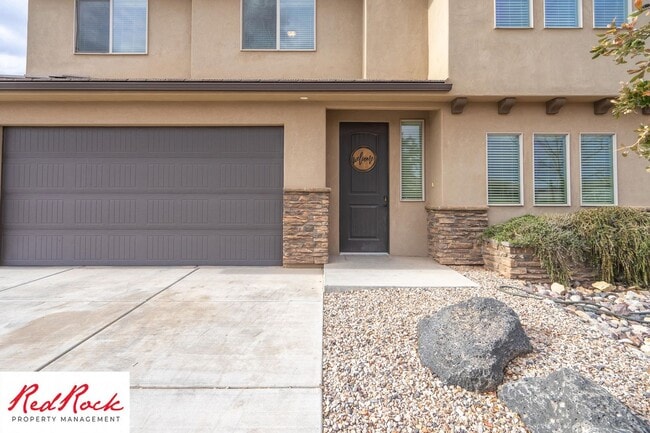 Building Photo - 4 Bedroom Spacious St. George Home with Large Backyard
