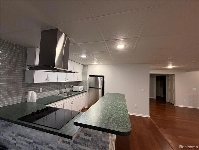 Building Photo - 23170 Inverness Ct