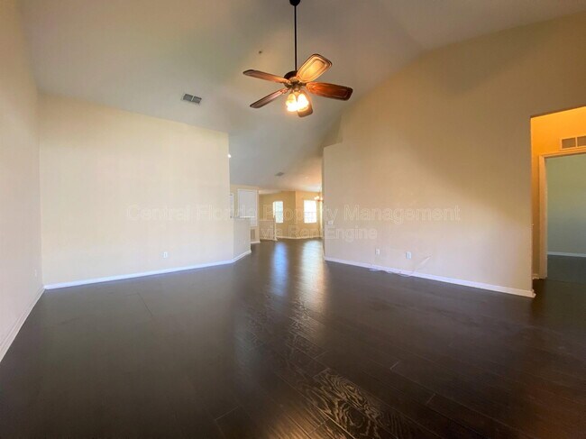 Building Photo - 6425 Agastia Ct