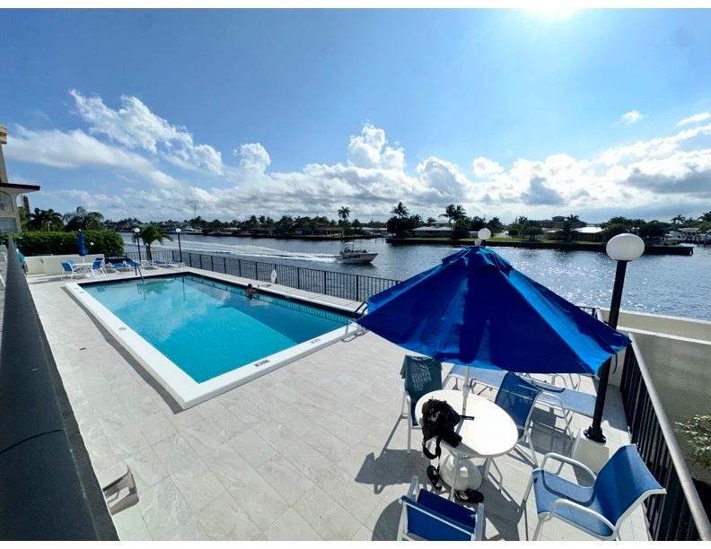 Heated Pool - 521 N Riverside Dr