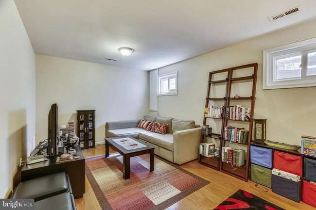 Building Photo - 11633 Pleasant Meadow Dr