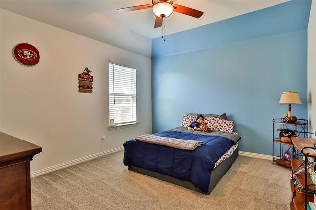 Building Photo - 944 Sweeping Butte Dr