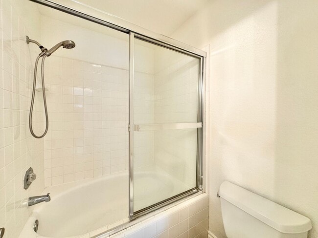 Building Photo - Beautiful 2Bd/2Ba Available In Aliso Viejo!