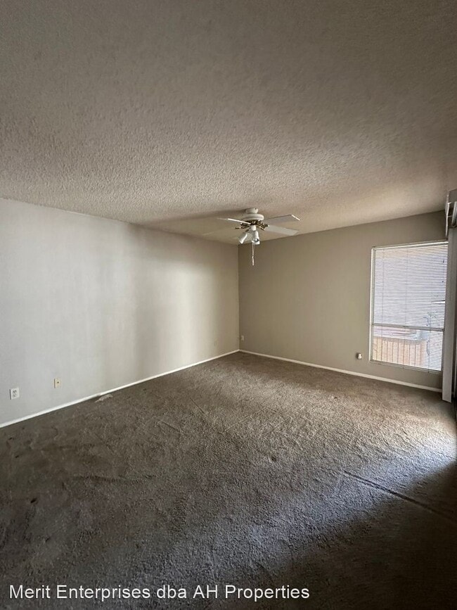 Building Photo - 3 br, 2 bath House - 7006 E JENSEN ST #2