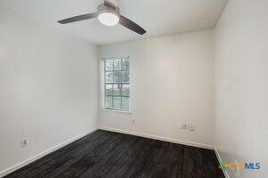 Building Photo - 1104 Academy St