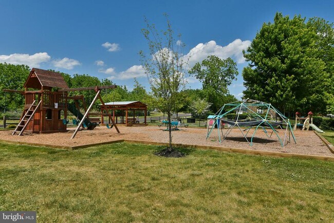 Building Photo - 401 Jene Ct