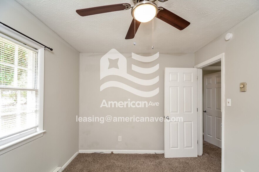 Building Photo - 3415 Calkin St