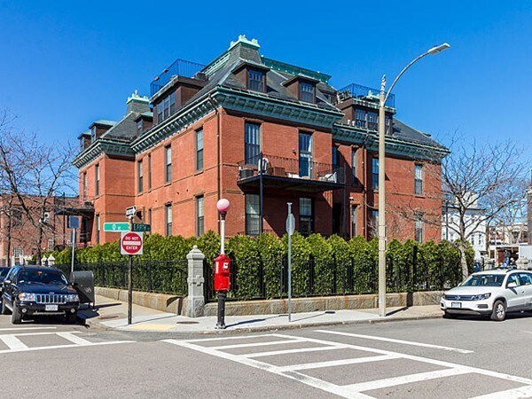 Building Photo - 110 O St