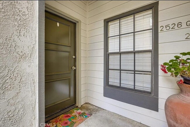 Building Photo - "Chic 1-Bedroom Retreat with Movie Room & ...