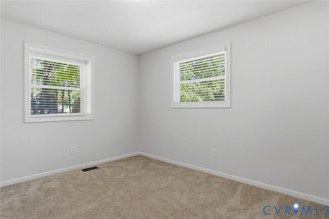 Building Photo - 9015 Covewood Rd