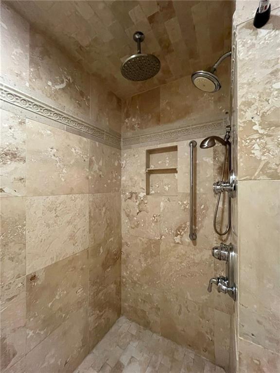 Building Photo - 2237 Chimney Springs Dr