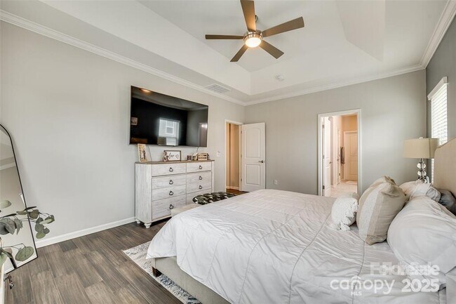 Building Photo - 18568 Mainsail Ct