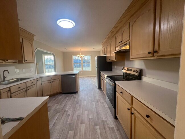 Building Photo - 1240 Inabinet Dr