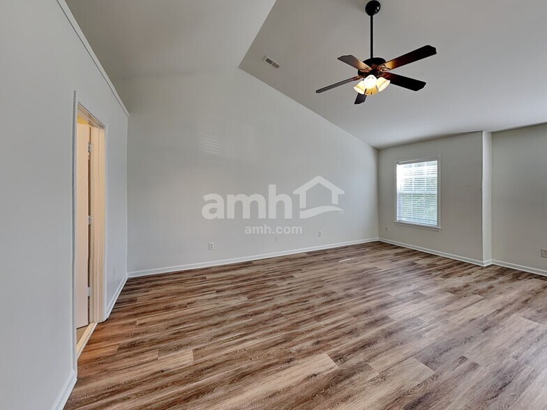 Building Photo - 16531 Falconry Way