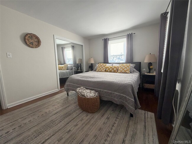 Building Photo - 135 Woolsey Ave