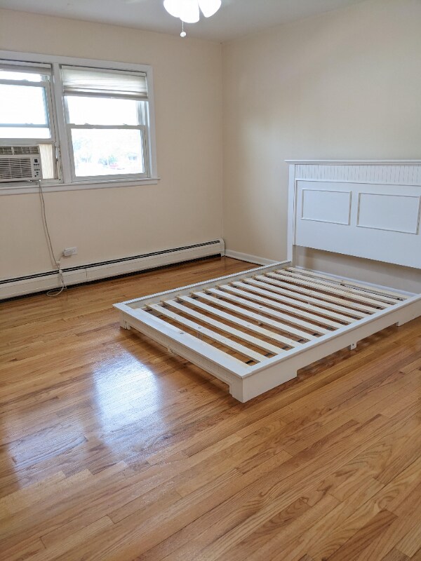 Building Photo - 16W631 56th St