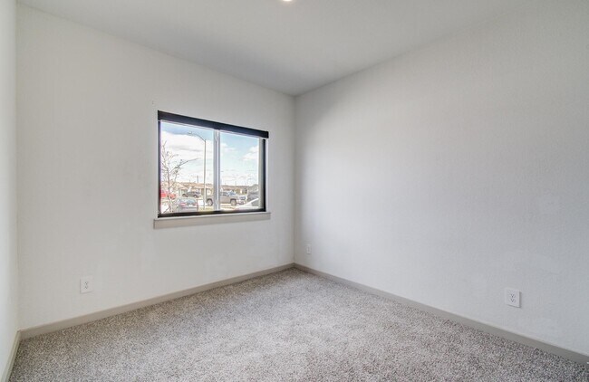 Building Photo - 14506 Rain Tree Dr