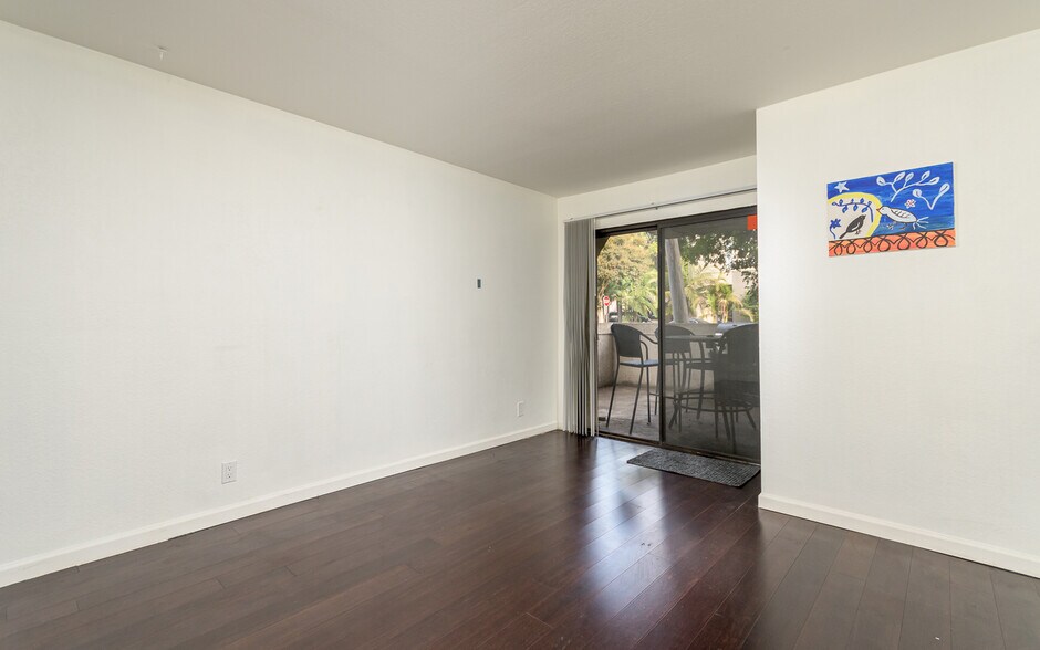 Building Photo - 231 Bethany Rd