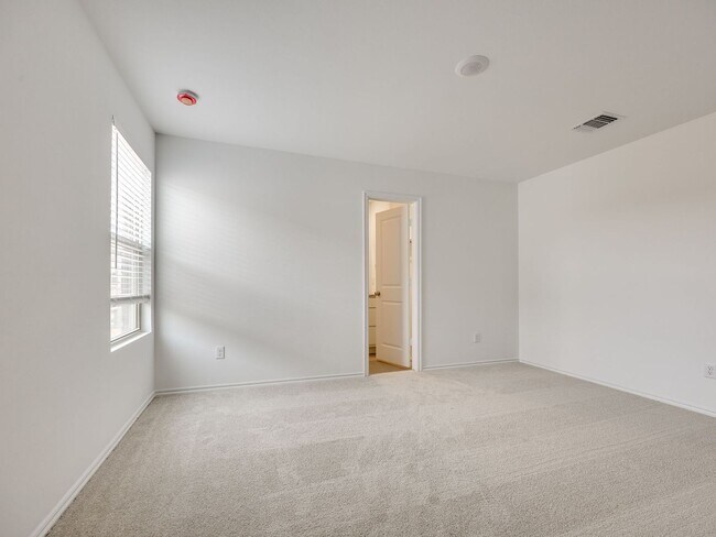 Building Photo - Brand New Home + Norman Schools + 3 bedrooms + All Applicances