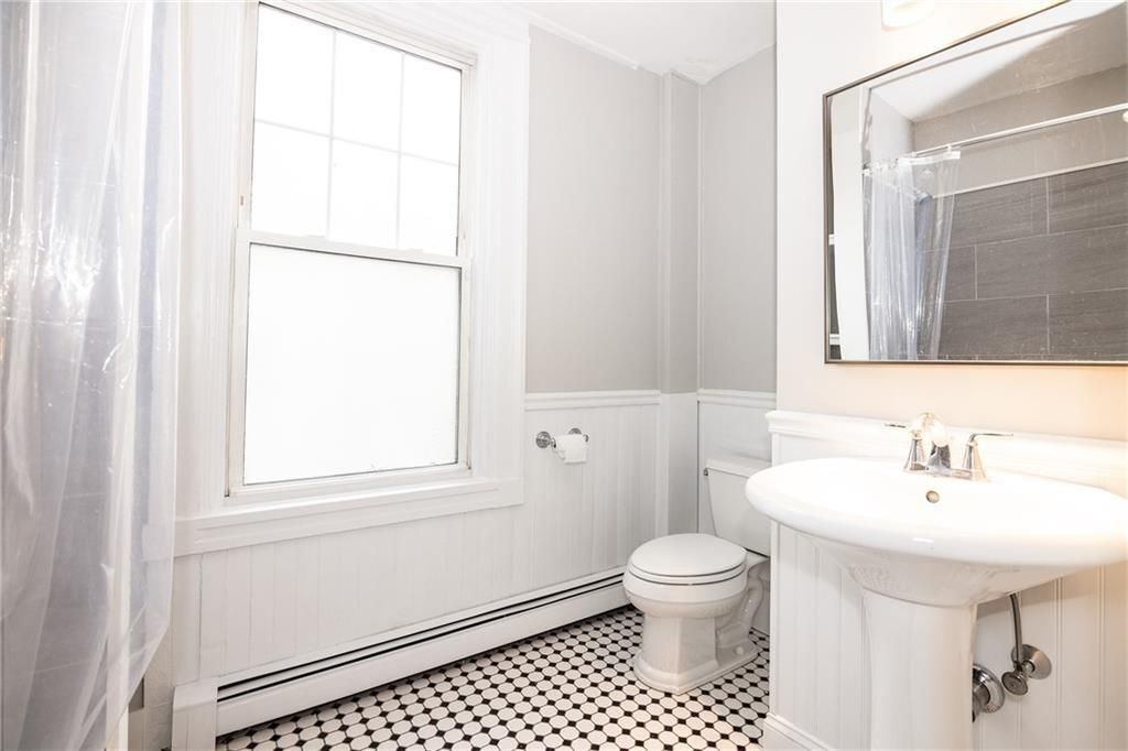 Building Photo - 191 Power St