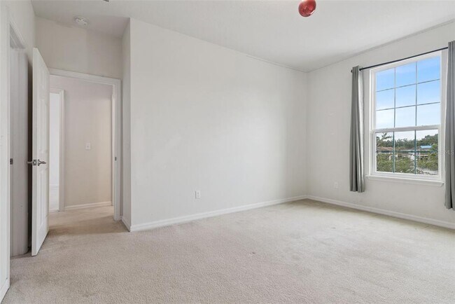 Building Photo - 660 Fanning Dr