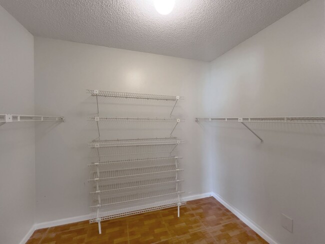 Building Photo - Spacious 3-Bedroom, 2-Bathroom in Winter Haven