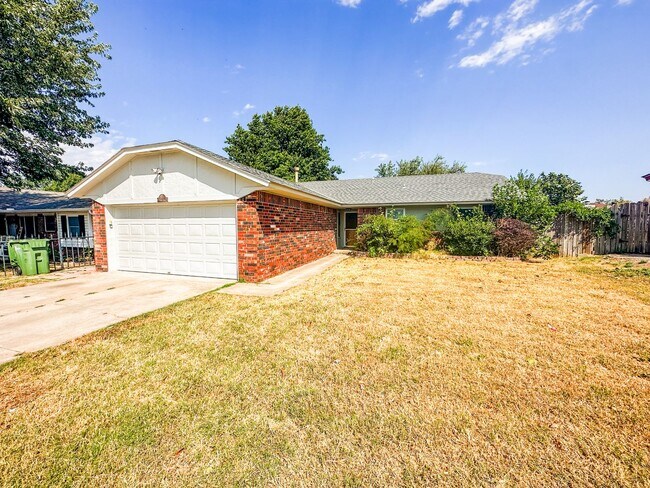 Building Photo - Great 3 Bed & 2 Bath Home in Yukon!
