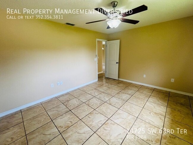 Building Photo - 10725 SW 63rd Terrace