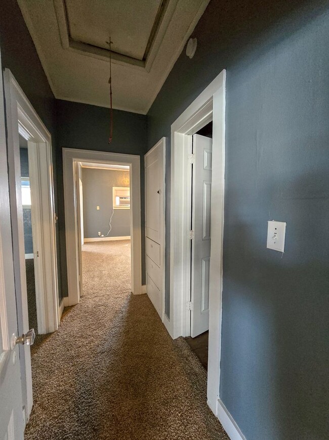 Building Photo - 3 Bed home in Shawnee!