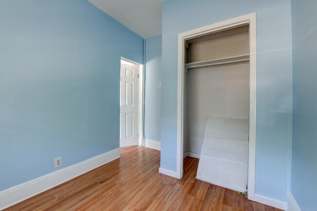 Building Photo - 477 Liberty Ave
