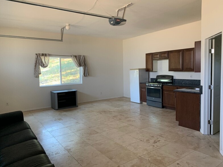 Building Photo - 17891 Alps Dr