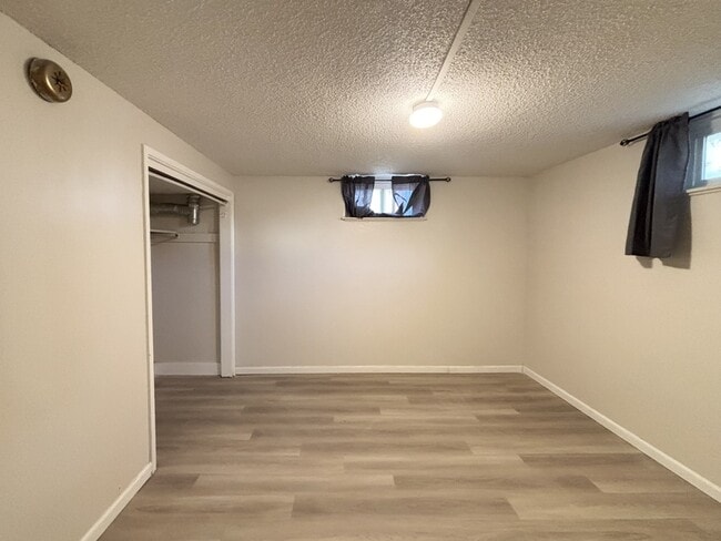 Building Photo - 416 Cornell Dr