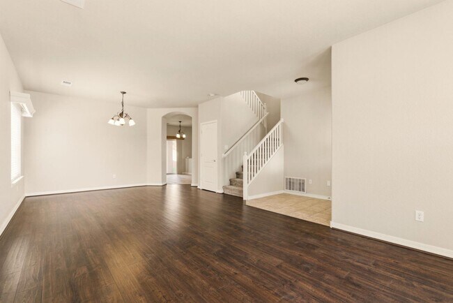 Building Photo - 8931 Hampton Ave NE