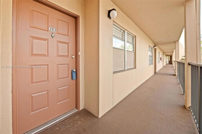 Building Photo - 13001 SW 11th Ct