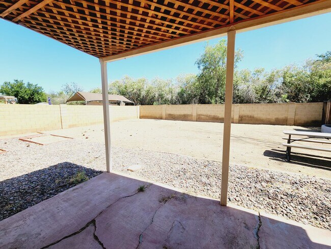 Building Photo - 3 Bedroom Close to Intel, Kyrene Schools!