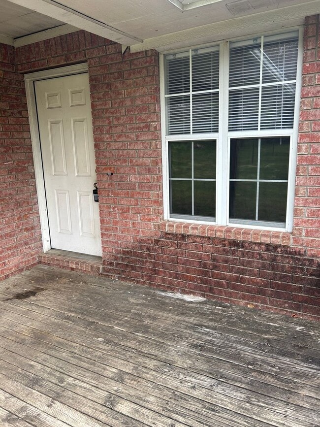 Building Photo - 230 W Gary St