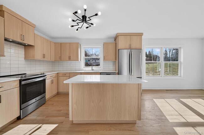 Building Photo - 2216 Crompond Rd