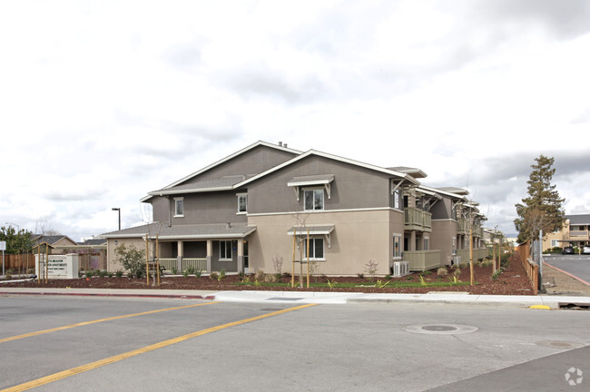 Building Photo - Vista Meadows Senior Apartments