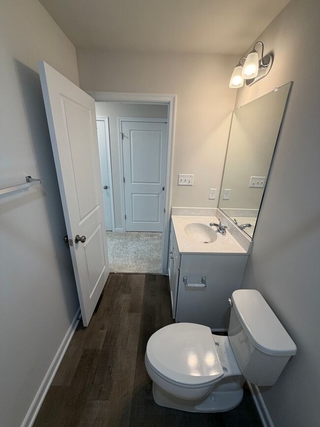 Building Photo - Modern Two-Story Townhome with Open Floor Plan and Garage