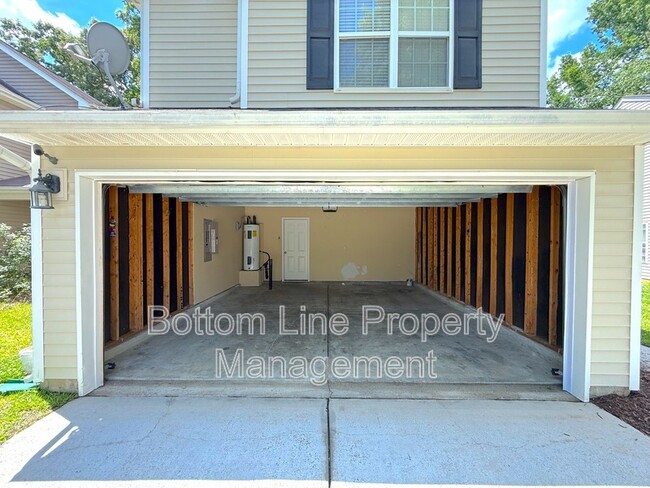 Building Photo - 4918 Muskogee Dr